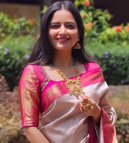 white saree with pink blouse