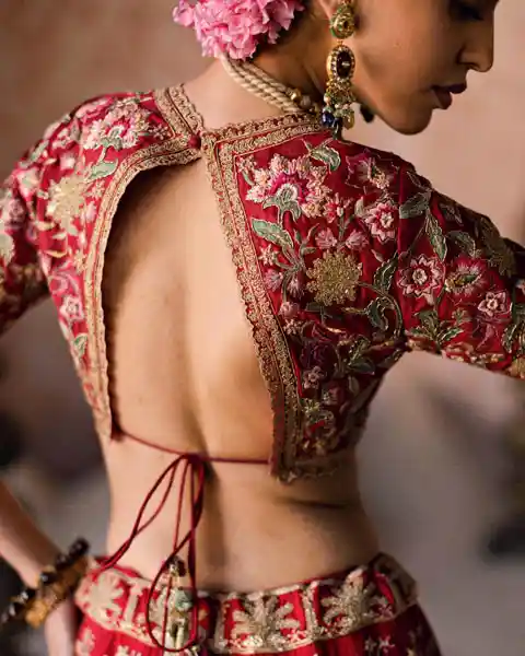5 Lehenga Blouse Designs By Amyra Dastur For Engagement-seedfund.vn