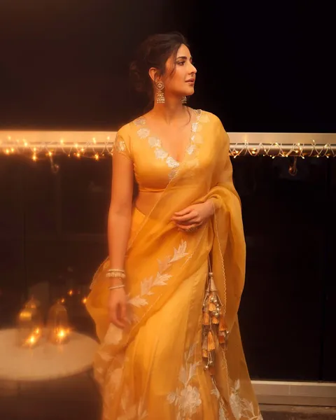 Katrina Kaif dazzled in mustard gold lehenga for Diwali celebration